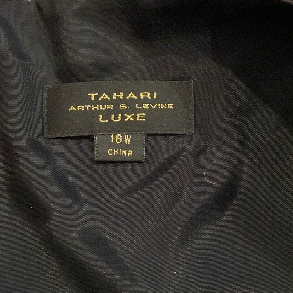 NWT TAHARI Women’s Black Dress Size 18W