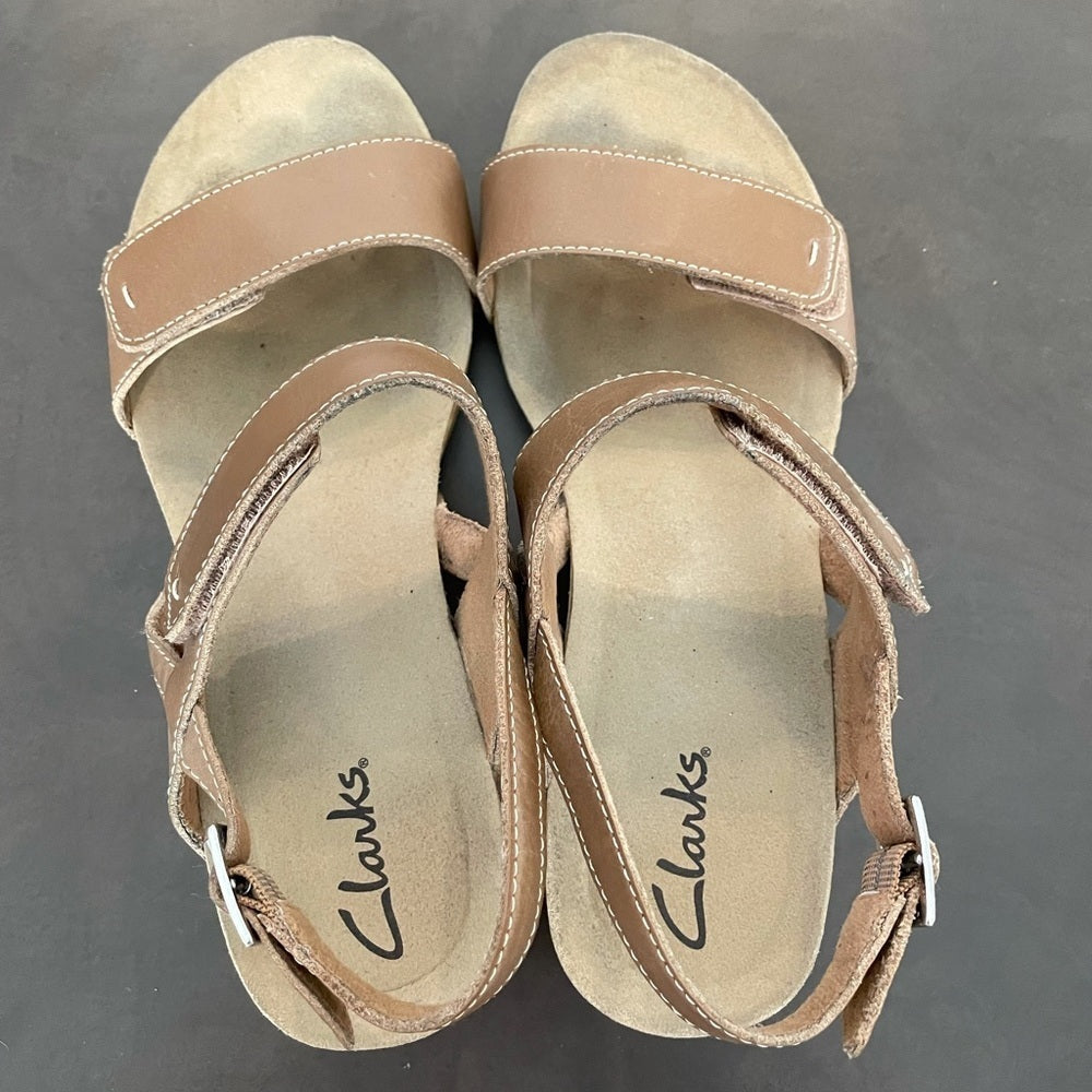 Clarks Women’s Sandals Size 9