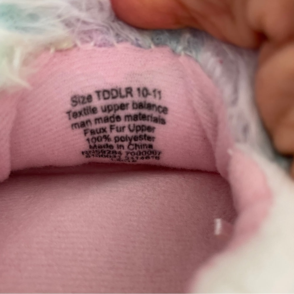 Unicorn Girls Slippers Size 10/11