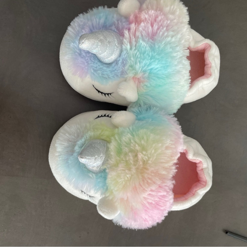 Unicorn Girls Slippers Size 10/11