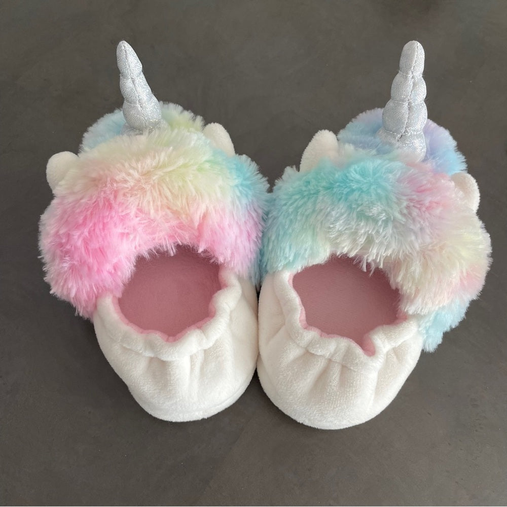Unicorn Girls Slippers Size 10/11