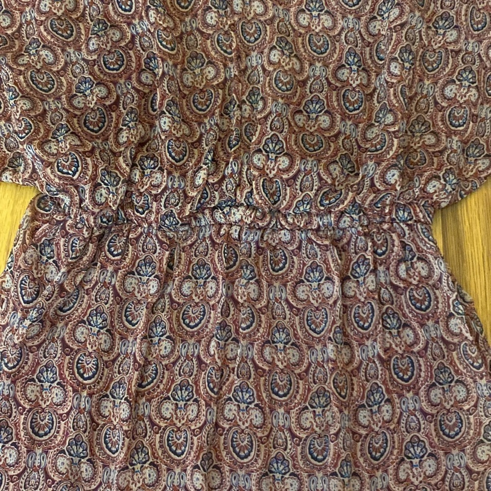 NWT Ella Moss Women’s Burgundy Printed V-Neck Blouse Size S