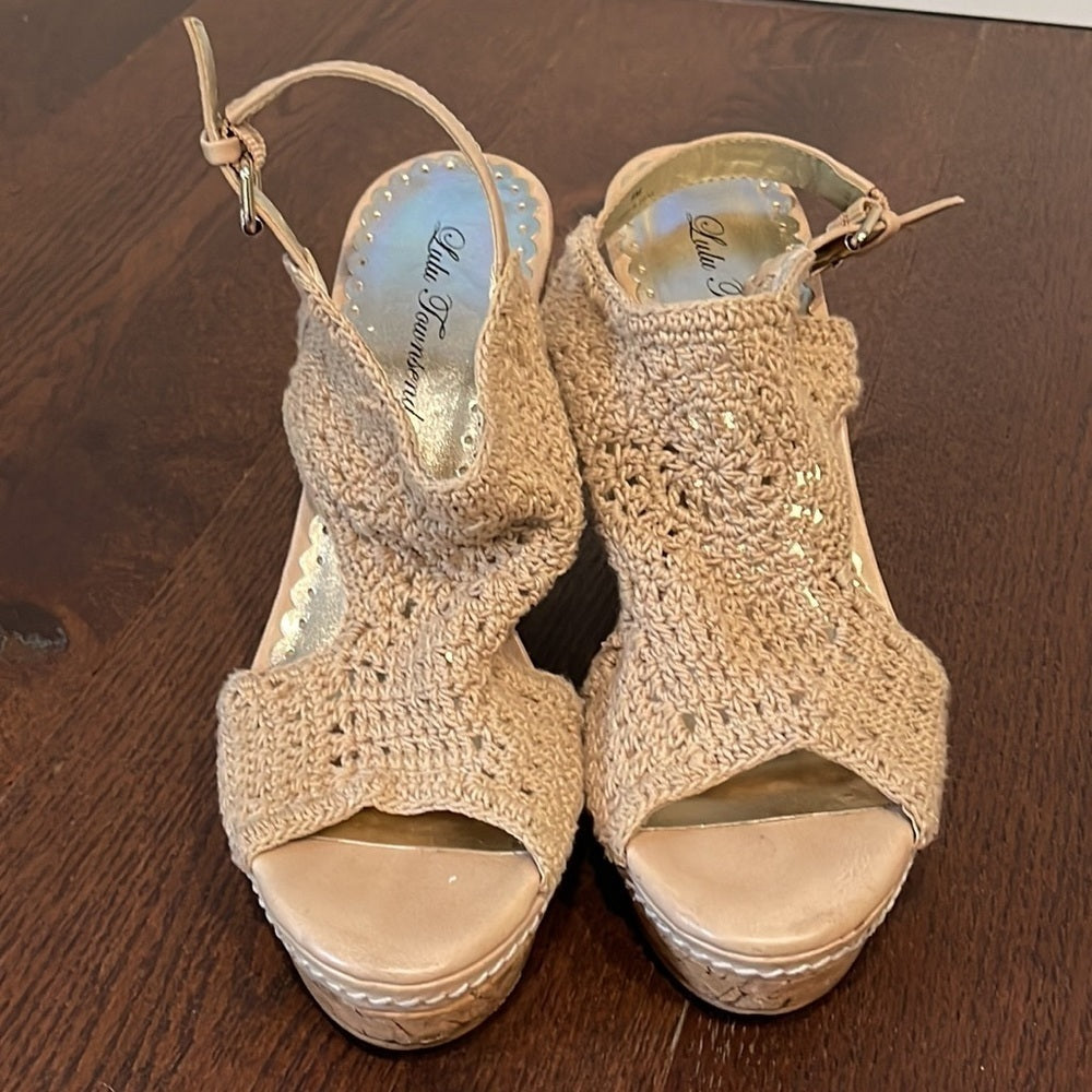 Lulu Townsend Beige Women’s Wedges Size 9