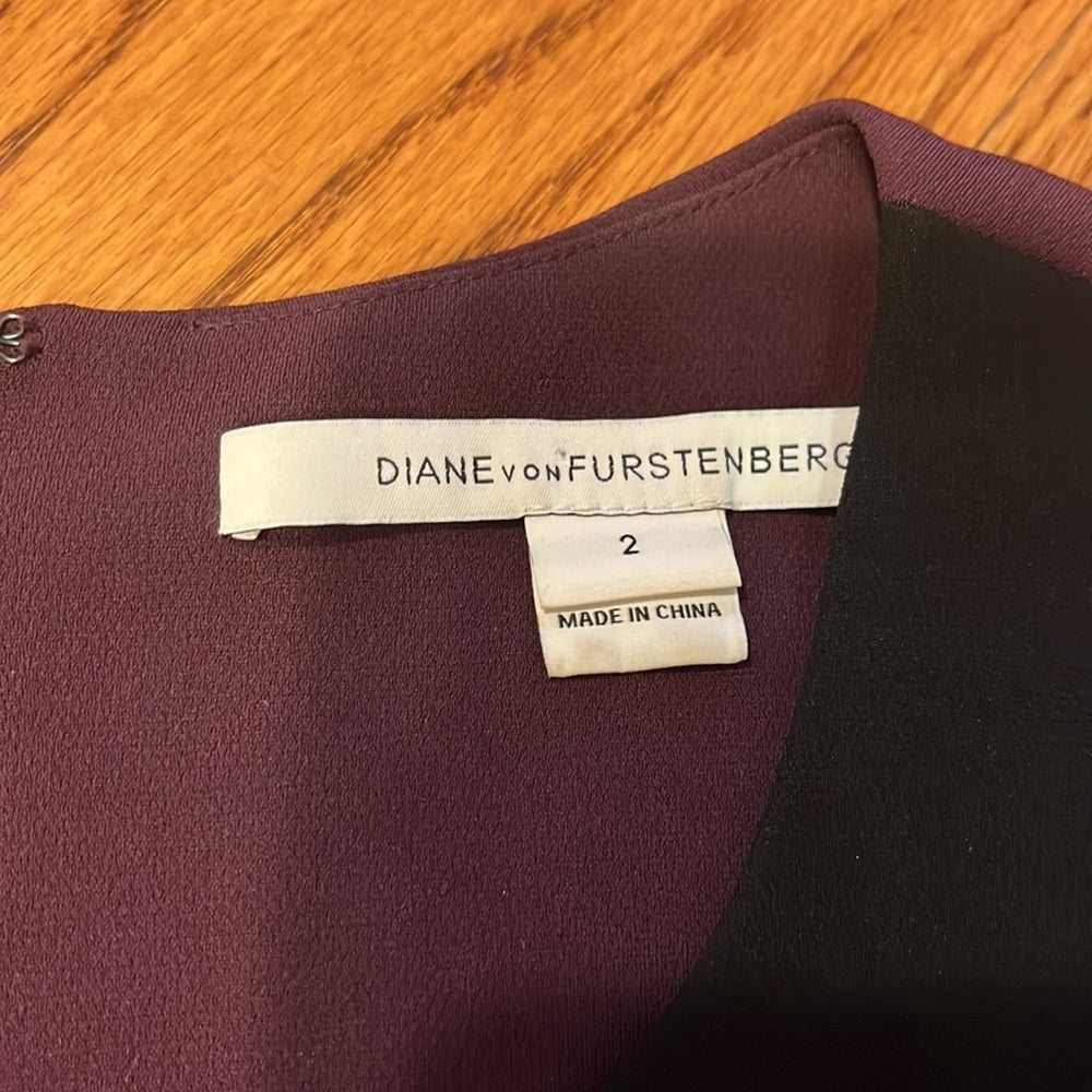 Diane Von Furstenberg Woman’s Black and Purple Long Sleeve Dress Size 2
