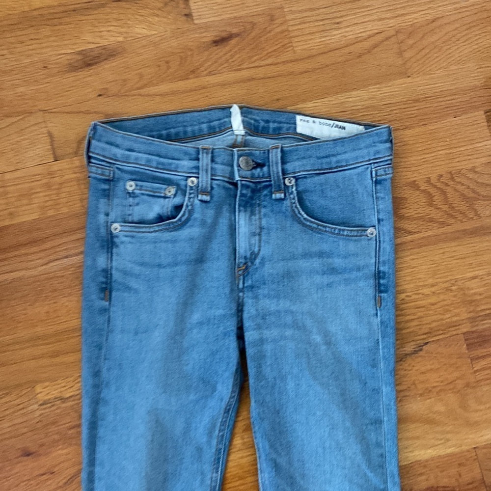 Women’s rag & bones skinny jeans. Size 26