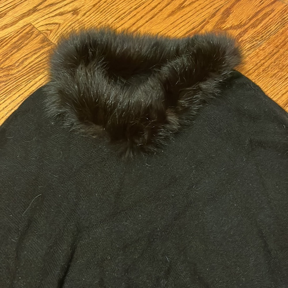 Woman’s Black Poncho With Fur Neck