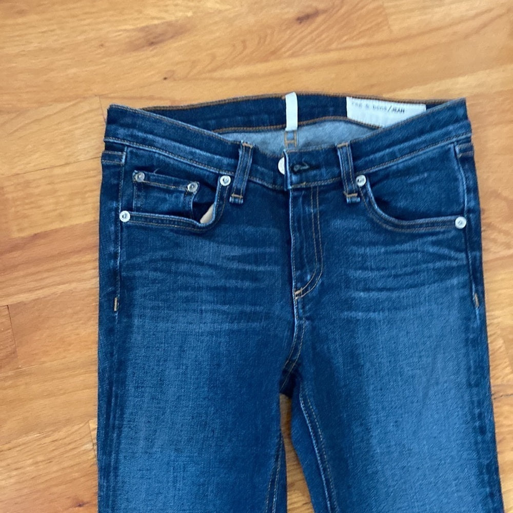 WOMEN’S Rag and Bone jeans. Size 26 skinny