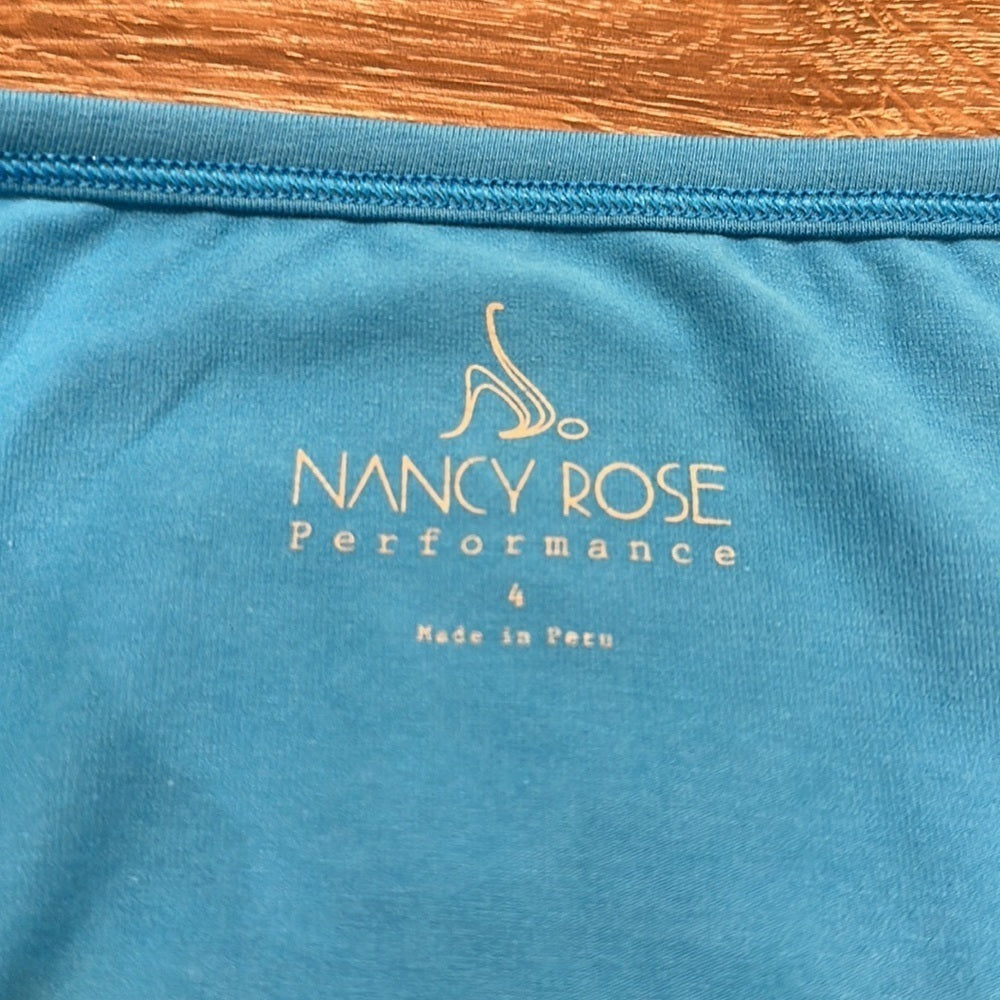 NWT Nancy Rose Performance Essential Sweatshirt - Size 4