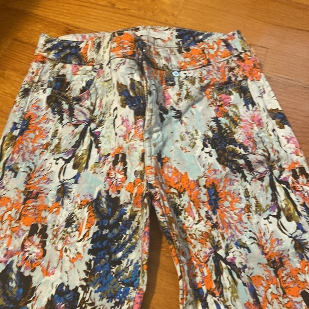 Women’s 7 For All Mankind jeans. Blue with design. Size 24