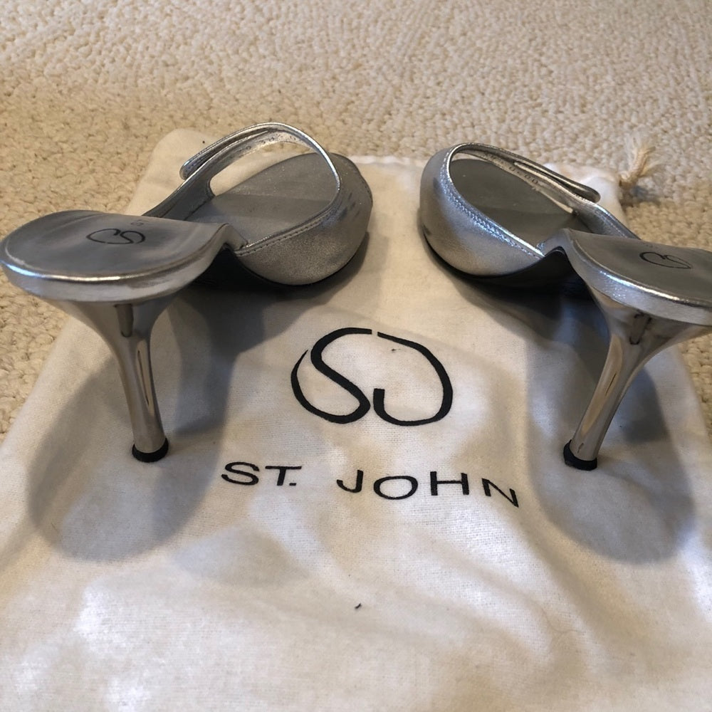St John Silver Heel Dress Show Size 8.5