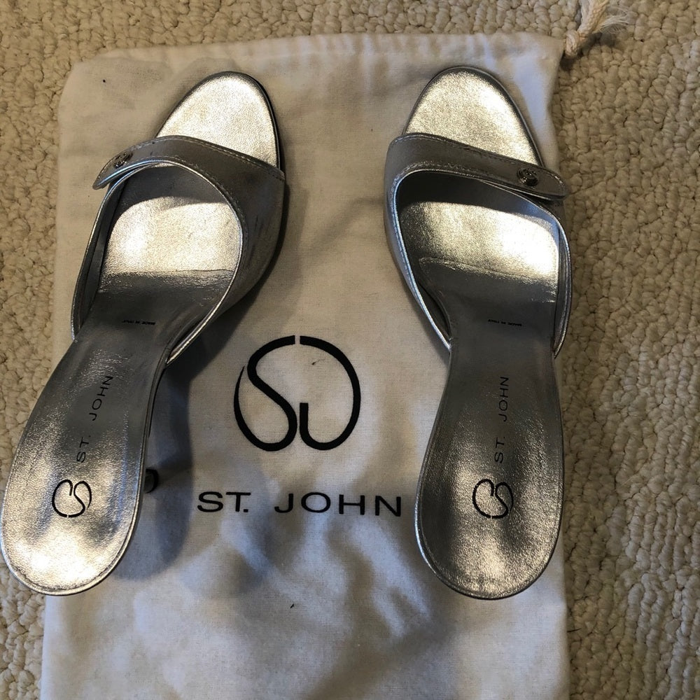 St John Silver Heel Dress Show Size 8.5