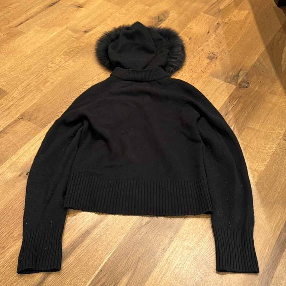 St. John Women’s Sweater Black