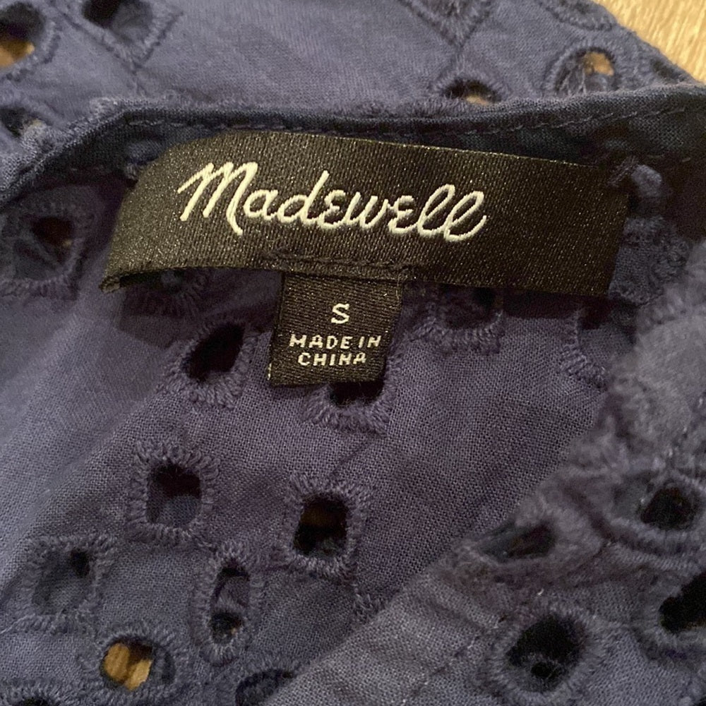 Madewell Women’s Navy Top with Design Size Small