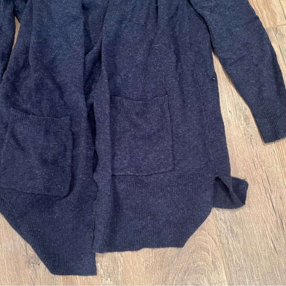 Madewell Woman’s Blue Cardigan Size Small