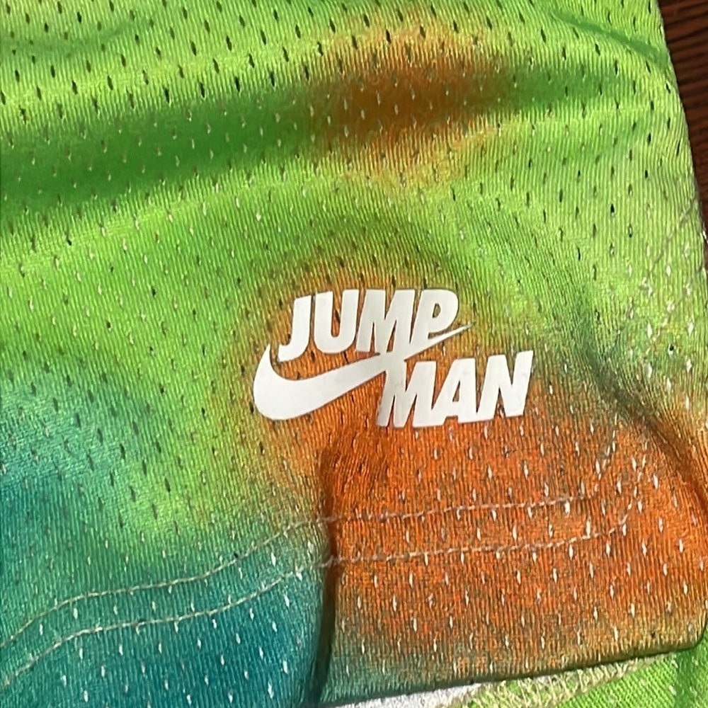 Nike Kids Rainbow Shorts Size M