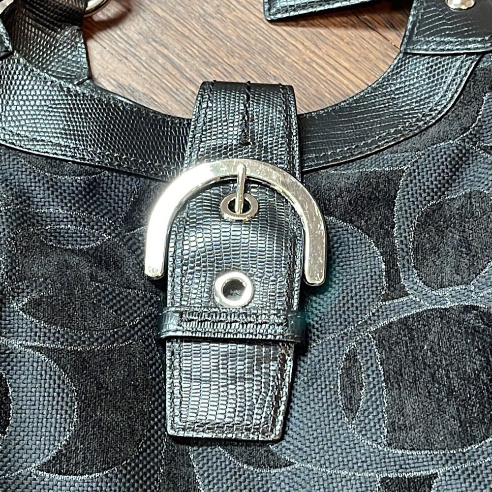 Coach Women’s Black Canvas Shoulder Bag