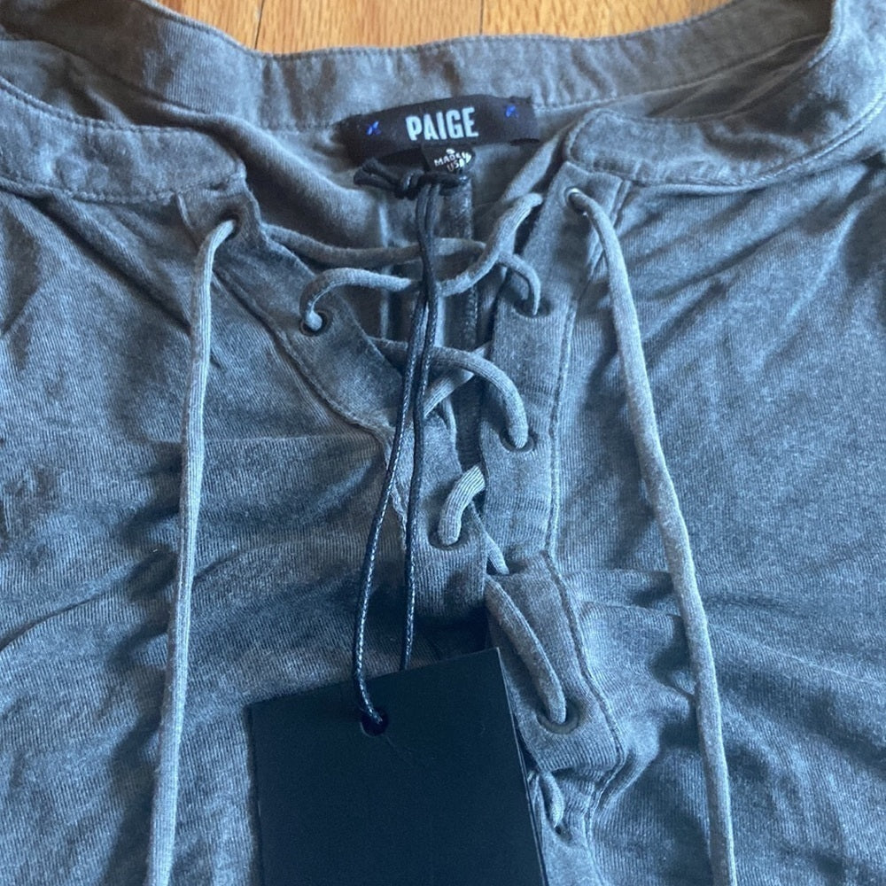 NWT Women’s Paige shirt. Grey. Size S