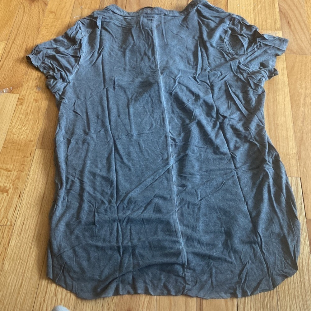 NWT Women’s Paige shirt. Grey. Size S