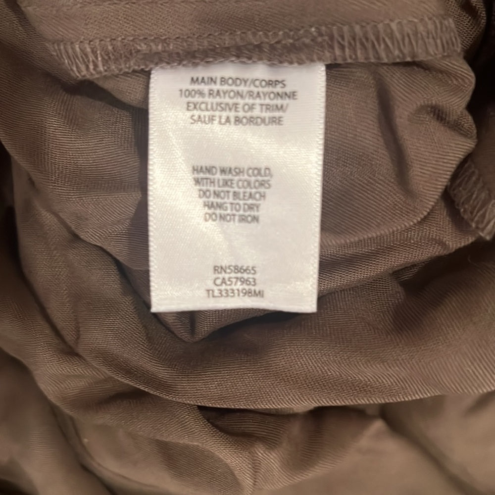 NWT Leith Woman’s Dark Green Sleeveless Cardigan Size Small