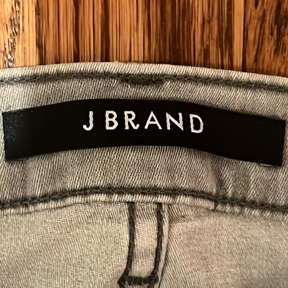 NWT J Brand Women’s Ventura Capri Mid-Rise Jeans Size 27