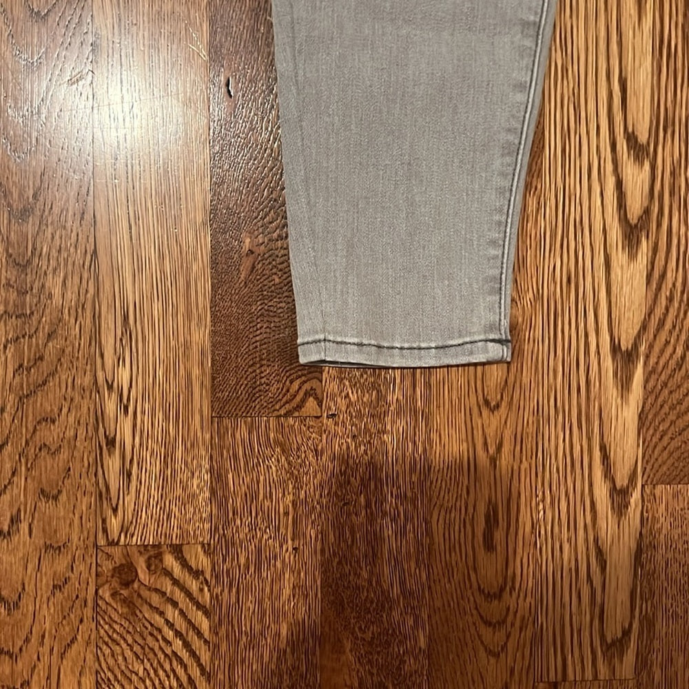 NWT J Brand Women’s Ventura Capri Mid-Rise Jeans Size 27