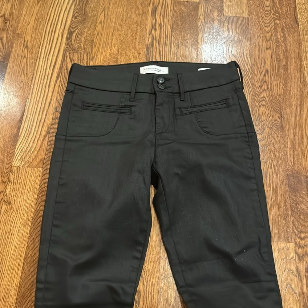 NWT Habitual Women’s Faded Black Addison Moto Zippered Ankle Pant’s Size 25