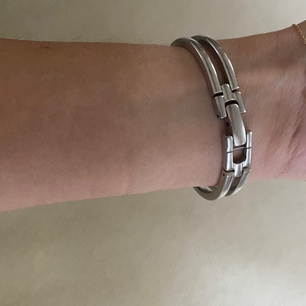 Women’s Movado Watch - NEEDS Battery