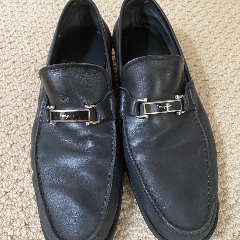 Men’s Ferragamo Leather Loafers Size 9.5