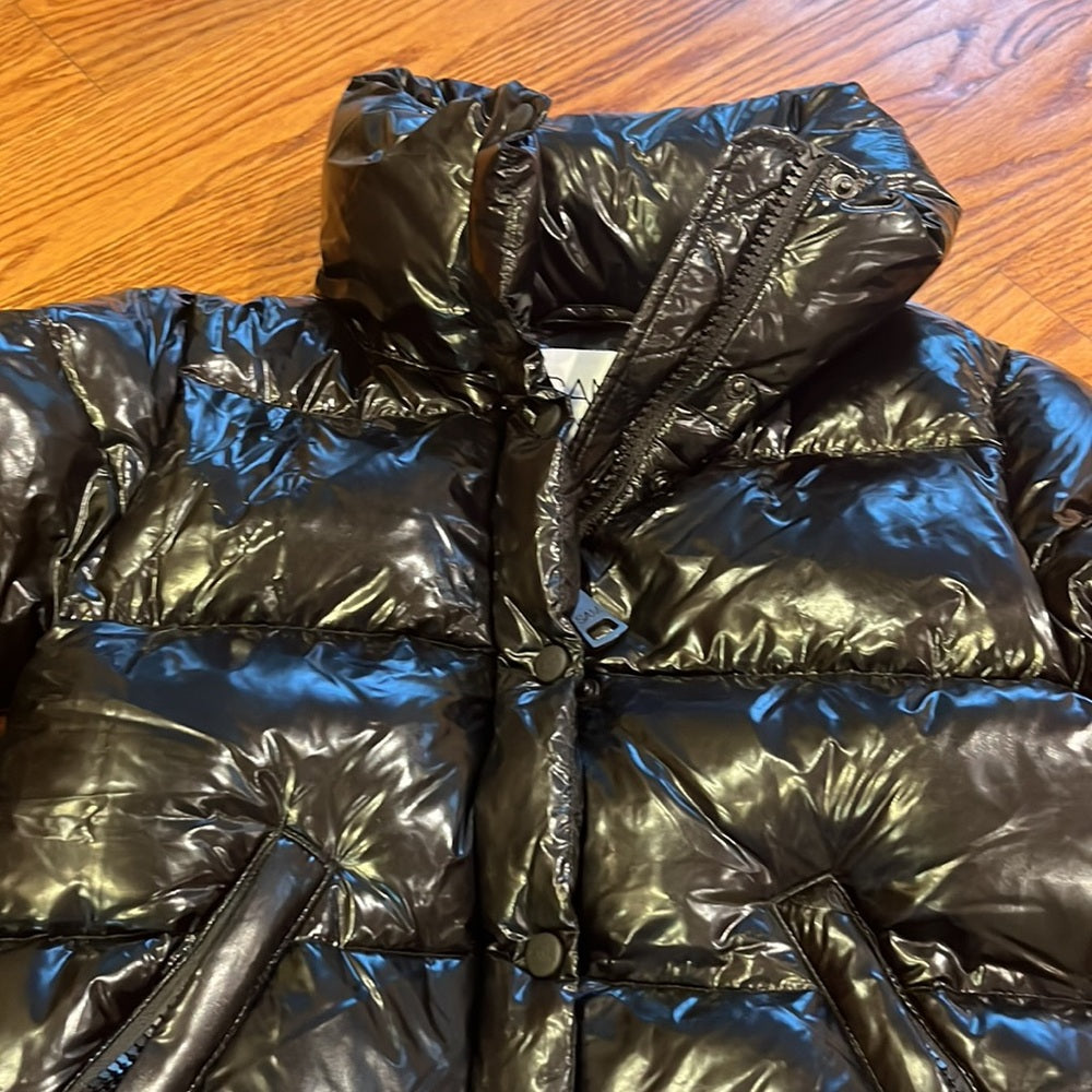 SAM. Woman’s Black Puffer Size S