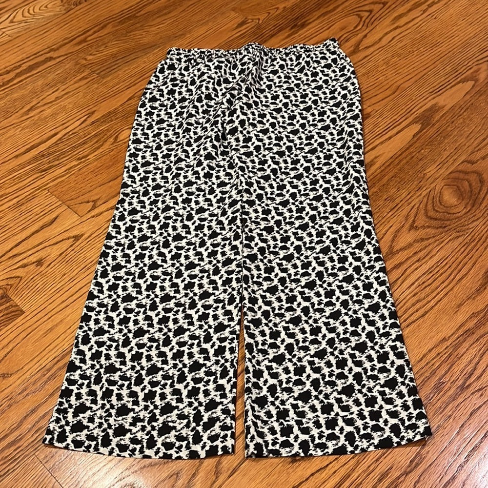 Joseph Woman’s Black and White Print Silk Pants Size 38