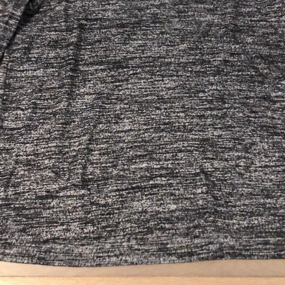 VELVET by Graham & Spencer Top Size M