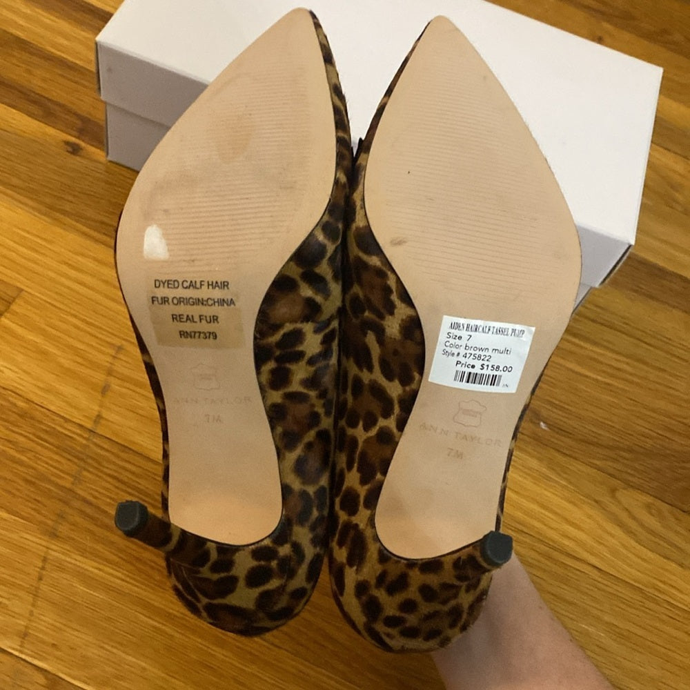NWT Ann Taylor Women’s Cheetah Print Heels With Black Bow Size 7