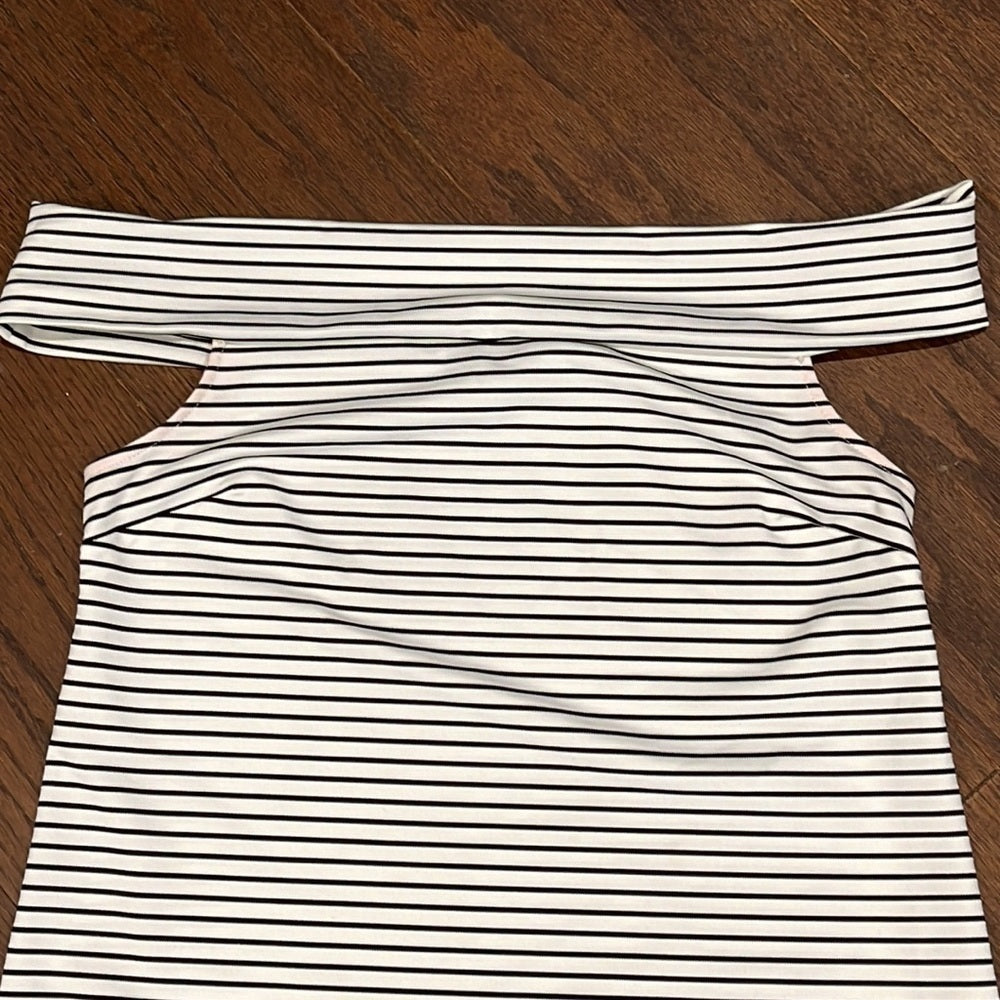 COOPER & Ella Off the Shoulder Too Size Small