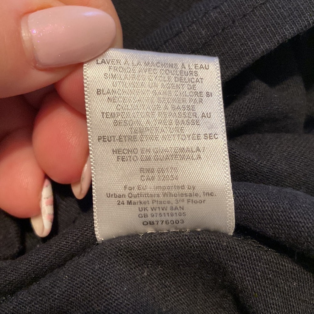 Women’s Urban Outfitters t shirt. Black. Size S