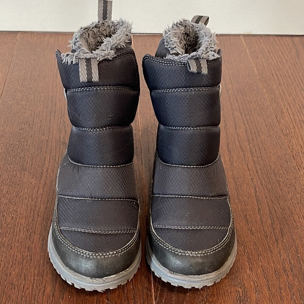LL Bean Kids Ultralight Winter Boots Gray and Black Size 13