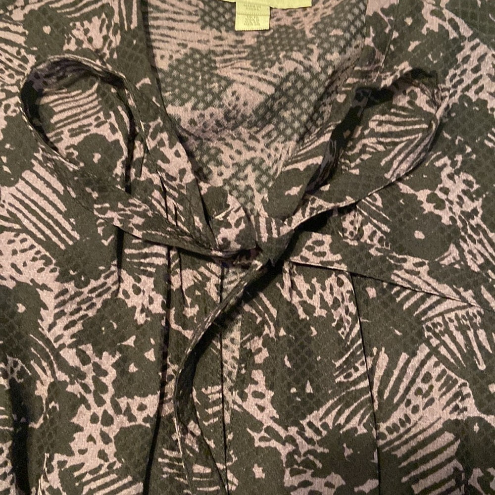 Women’s Burberry top. Purple/black. Size 8