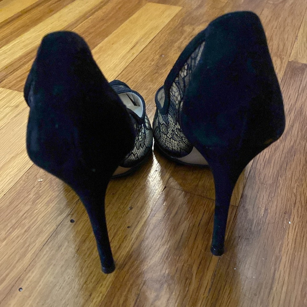 Gianvito Rossi Women’s Black Lace Heels Size 37.5/7.5