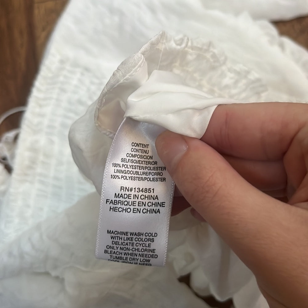 NWT Wayf Woman’s White Top Size XS