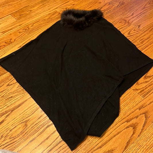 Woman’s Black Poncho With Fur Neck