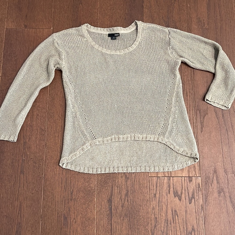 Vince and Aqua Women’s Sweaters Size Medium