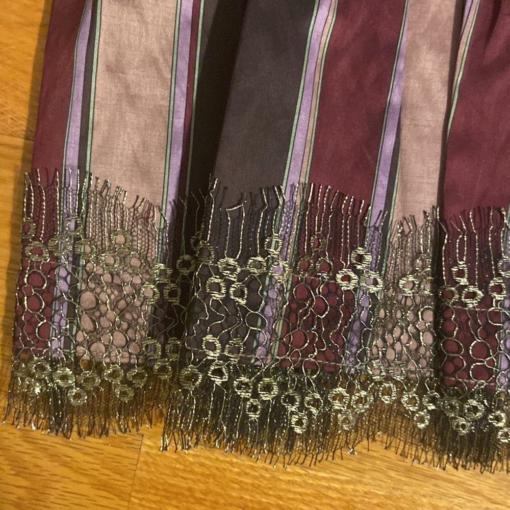 WOMEN’S Hartly skirt suit. Burgundy jacket with skirt