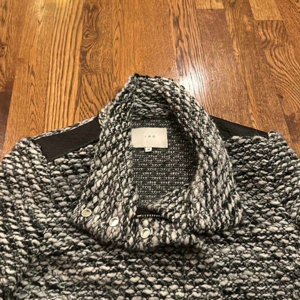 IRO Woman’s Black & White Cropped Tweed Cowl Neck Jacket Size 38 /Size 6