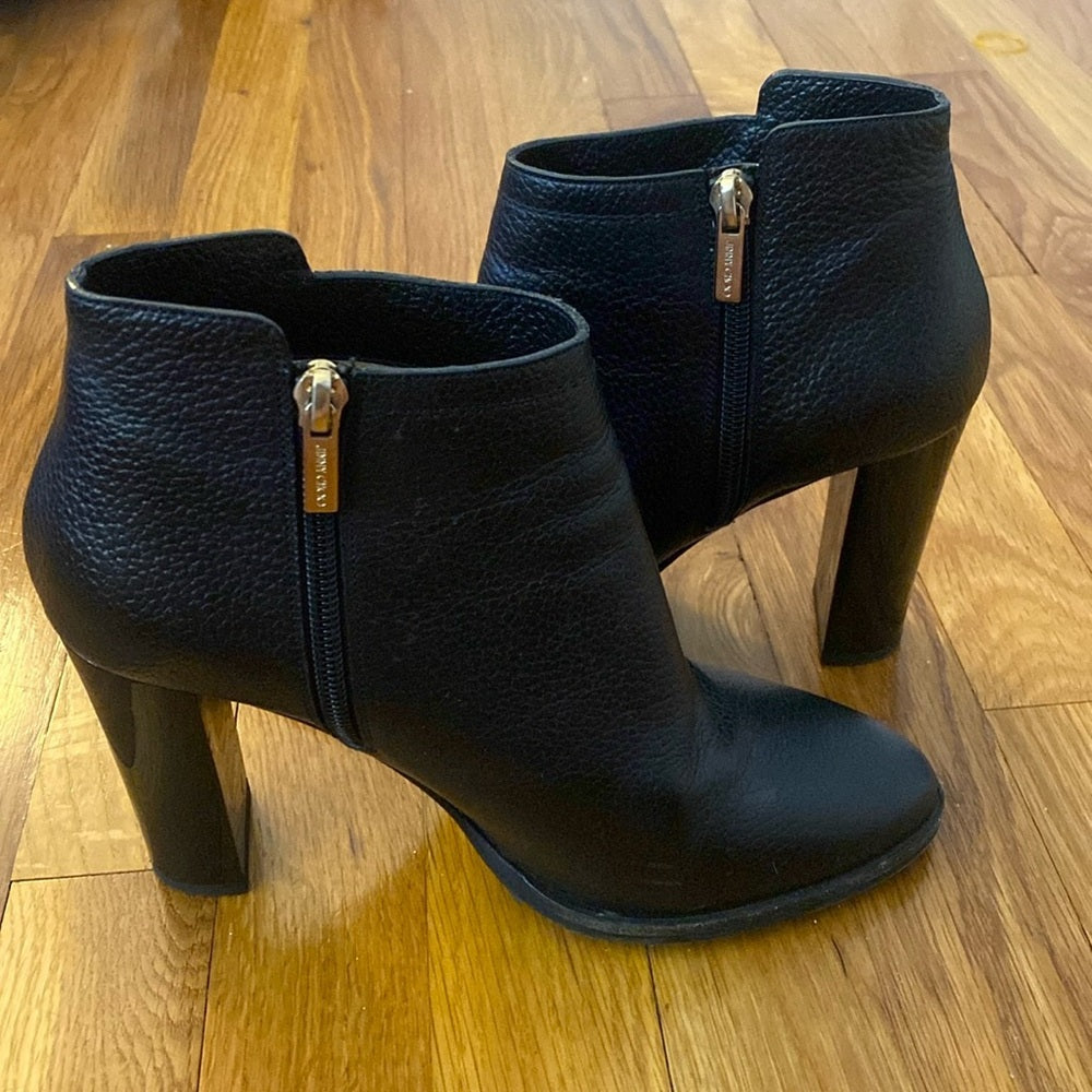 Jimmy Choo Women’s Black Leather Ankle Boots Size 38.5