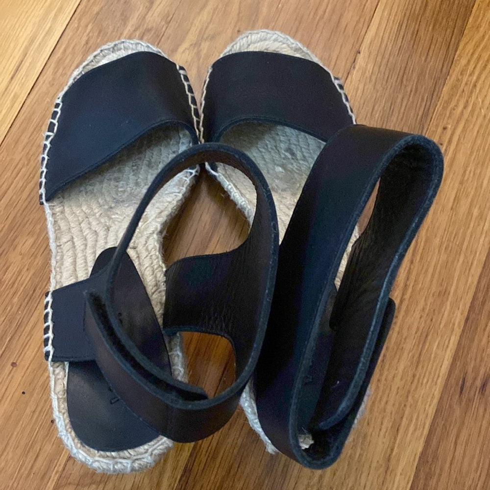 Vince Women’s Black Wedge Sandals Size 7