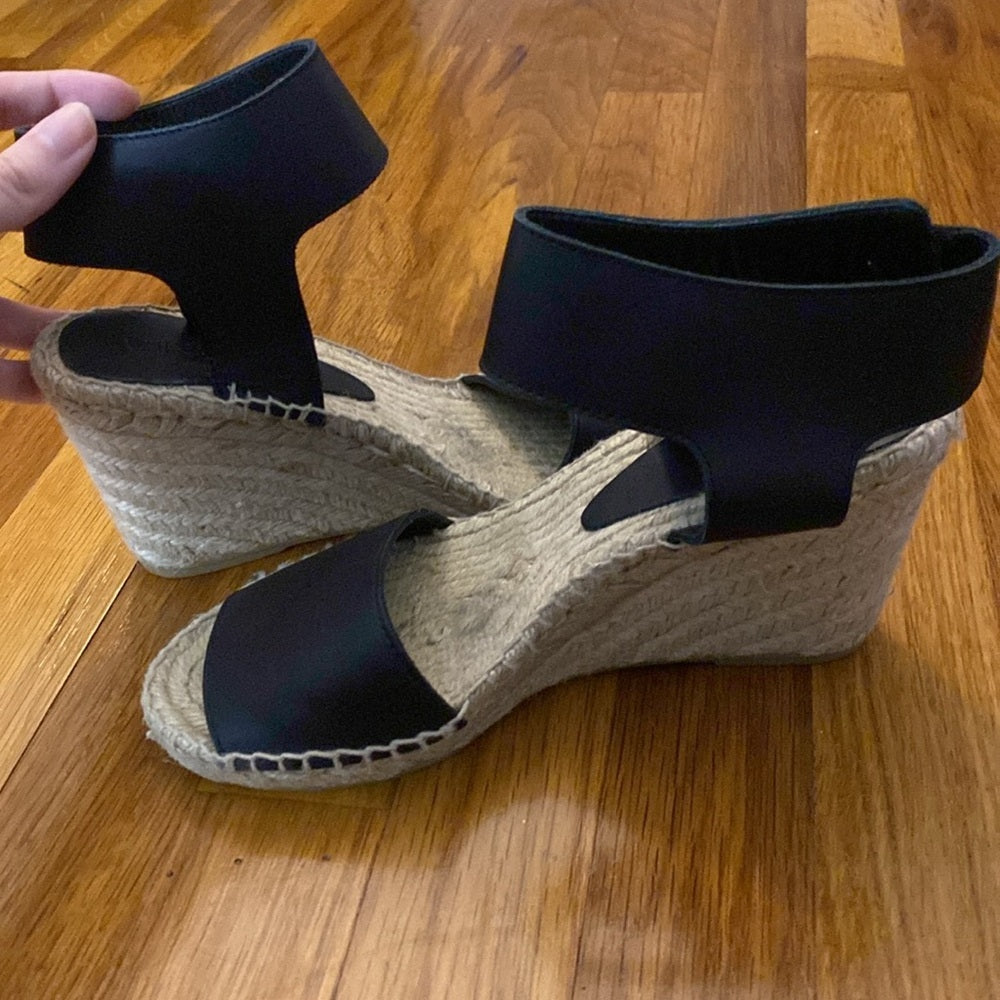 Vince Women’s Black Wedge Sandals Size 7