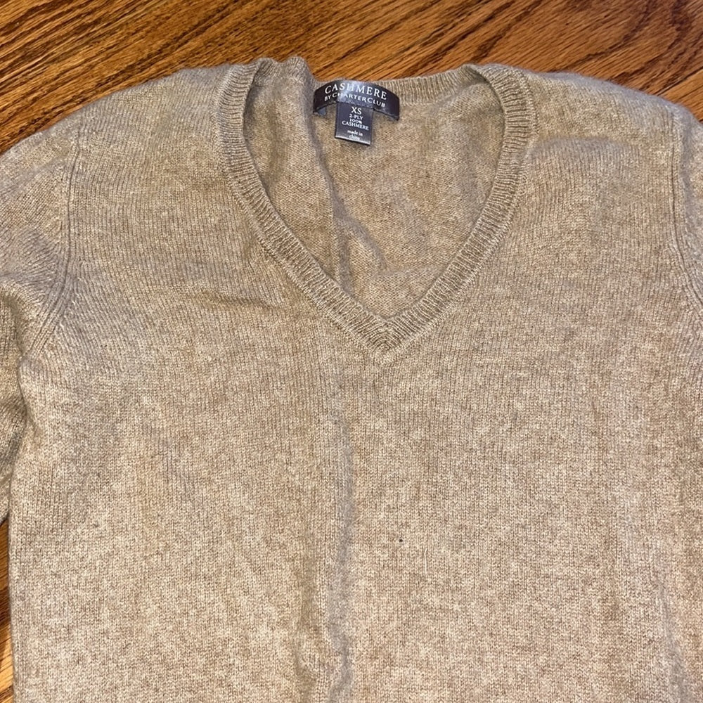 Cashmere by Charter Club Woman’s Tan Cashmere Sweater Size XS