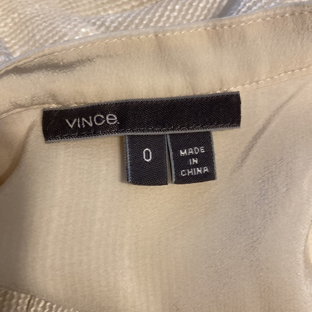 WOMEN’S Vince long sleeved top. Cream. Size 0
