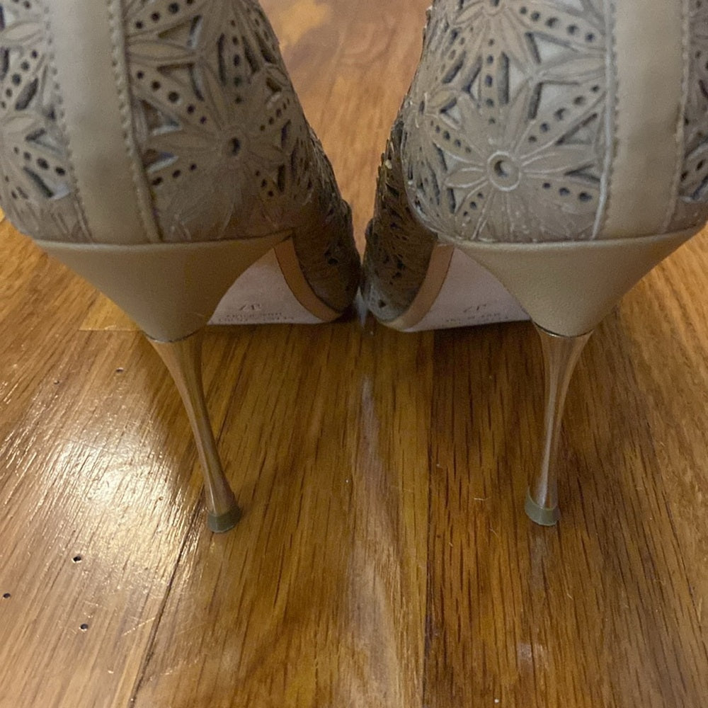 Nicholas Kirkwood Women’s Brown Floral Printed Heels Size 37