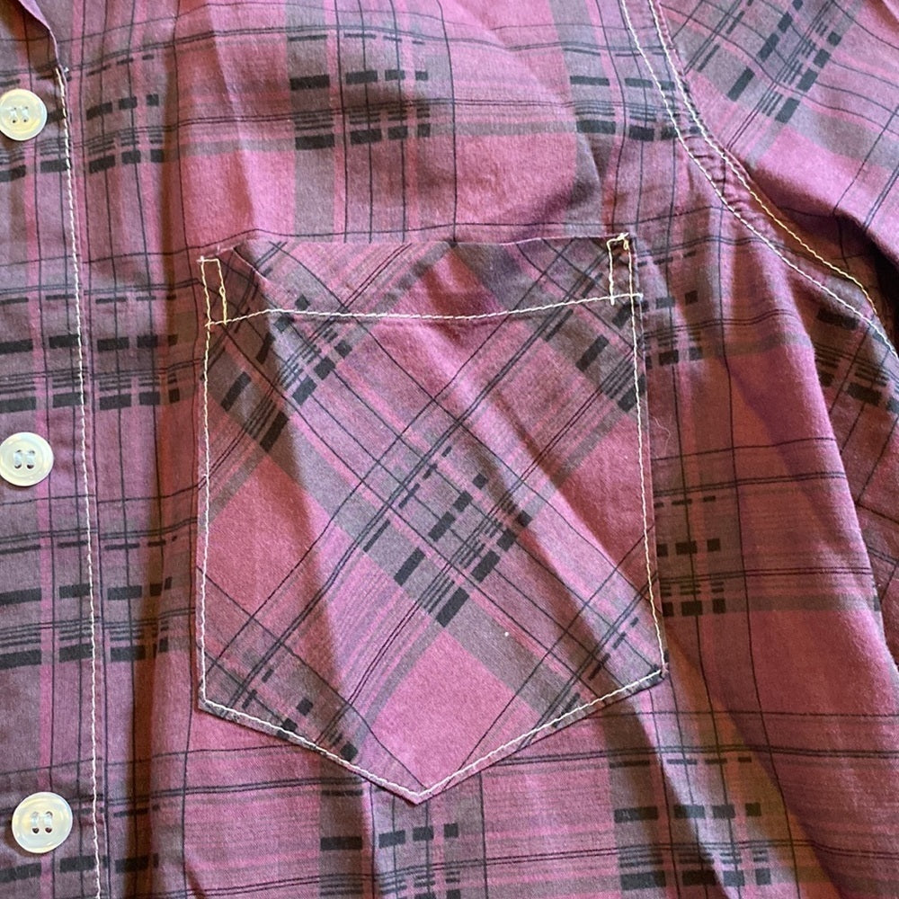 Red Haute dark purple plaid patterned button down shirt size medium