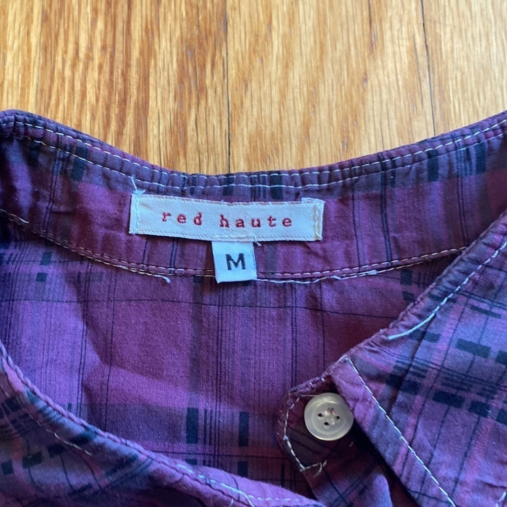 Red Haute dark purple plaid patterned button down shirt size medium